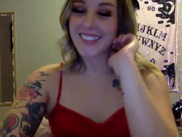 girl Cam Girls Masturbating With Dildos On Chaturbate with thicc_tattooed_bitch