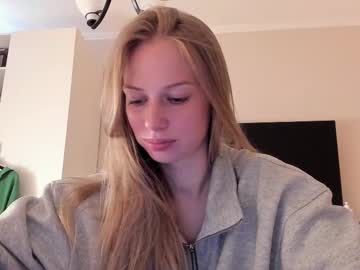 girl
        magic_couple13 cam image #6824239