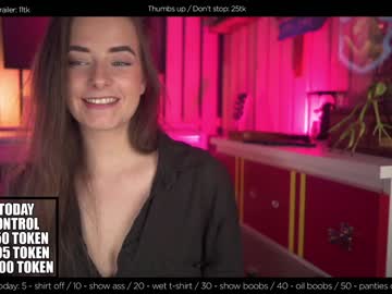 girl
        hermione_potter_couple cam image #506006