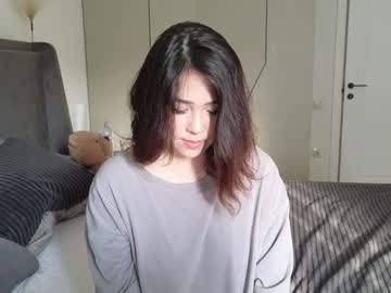 girl
        ki_mi cam image #6854716
