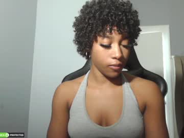 girl
        gyalxoxo cam image #400820
