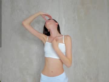 girl
        cutie_ghostie cam image #3614334