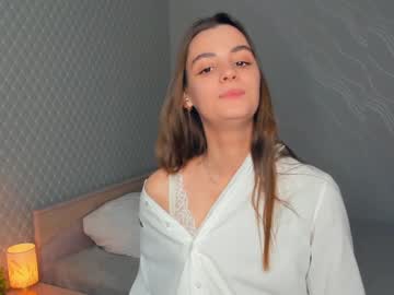 girl
        sia_lovely_ cam image #4159917