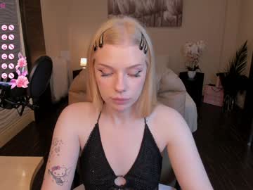 girl
        heilyjia cam image #4819588