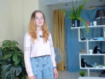 girl
        katherine_hi cam image #1978969