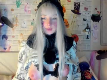girl
        picaaachu cam image #110869