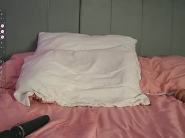 girl
        baby_sammyy cam image #4545768