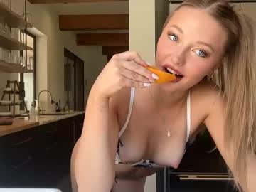 girl
        giselleflexible cam image #6671289