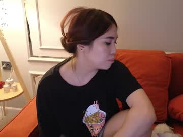 girl
        kimi_kay cam image #4814315