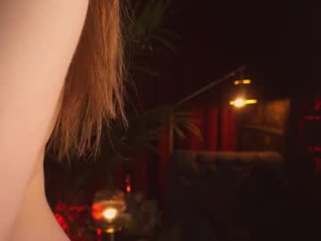 girl
        lalalexa cam image #6470607