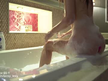 girl
        lecsy cam image #1368096