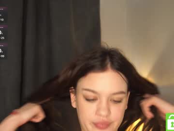 girl
        shining_brunette cam image #6393747