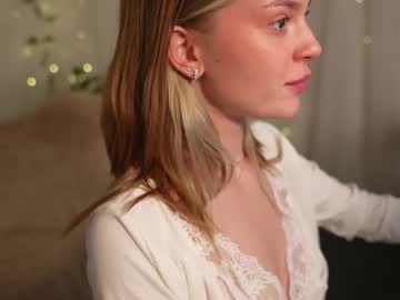 girl
        cyberprincess_ cam image #5549145