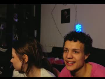 couple Cam Girls Masturbating With Dildos On Chaturbate with _markyss_