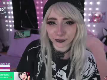 girl
        crimsonkitten cam image #6795407