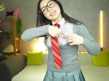 girl
        mary_shiota cam image #5802436