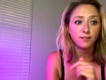 girl
        aria_b1 cam image #4861491
