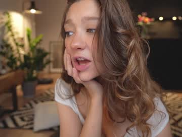 girl
        mia_elfie cam image #4681385
