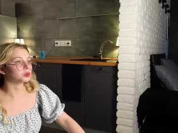 girl
        ellizabetta cam image #4569475