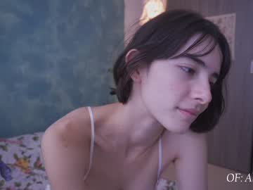 girl
        maria_alfonsina_ cam image #1985522