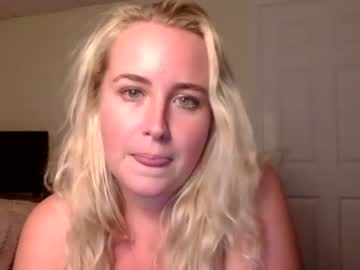 girl
        blonde4lyfe cam image #2478029