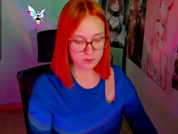 girl
        margaret_red cam image #5335187