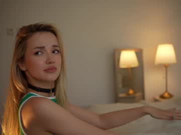 girl
        kriss0leoo cam image #6416156