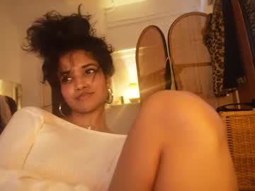 girl
        mariyya cam image #7001793