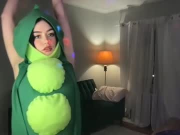 girl
        littlesugarpea cam image #3050205