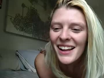 girl
        summersky161 cam image #5291213