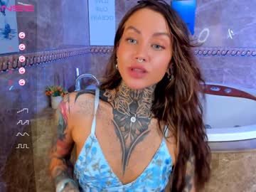 girl
        nickyneck cam image #2018600