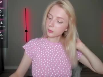girl
        oh_honey_ cam image #4763861