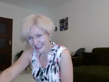 girl
        jasmin18v cam image #584470