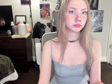 girl
        eve003300 cam image #5937621