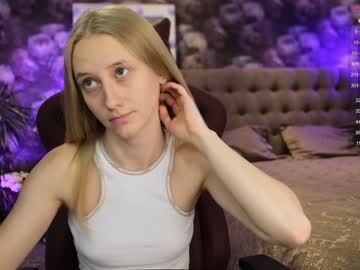 girl
        angeellina cam image #82043