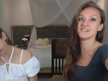 couple
        goddess_marylin cam image #3288643