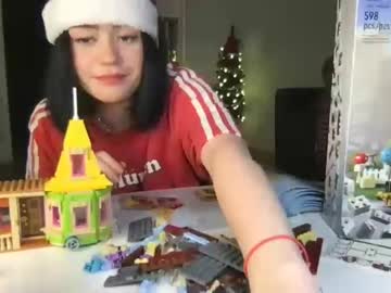 girl
        littlesugarpea cam image #3142947