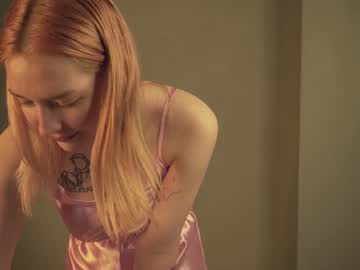 girl
        anna_breach cam image #1918403