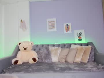 girl
        camilagomezz cam image #161783