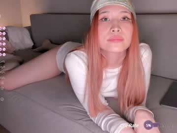 girl
        hee_jeen cam image #3285063