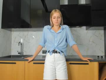 girl
        elenehaith cam image #4432783