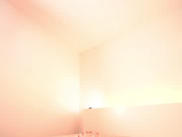 girl
        reei__ cam image #3346096