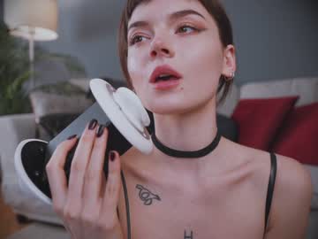 girl
        auddicted cam image #1308166