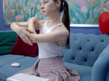 girl
        kriskras__ cam image #1015367
