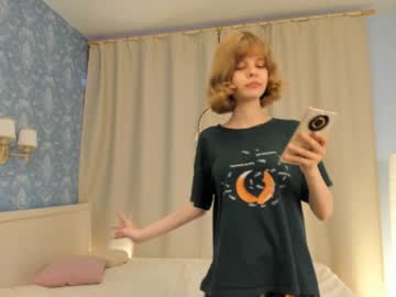 girl
        jettabinford cam image #4144795