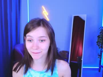 girl
        bless_sheila cam image #1750404